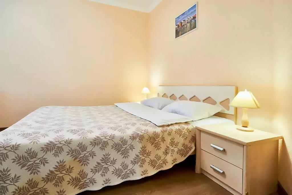 Home Hotel Apartments On Kontraktova Ploshcha Kiev Exterior foto